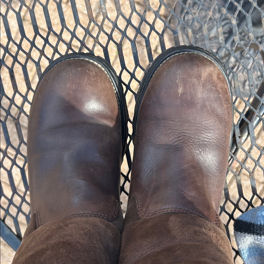Ugg Women's Brooks Brown Leather Shearling Mid Calf Waterproof Winter Boots Sz 9 - Picture 6 of 8
